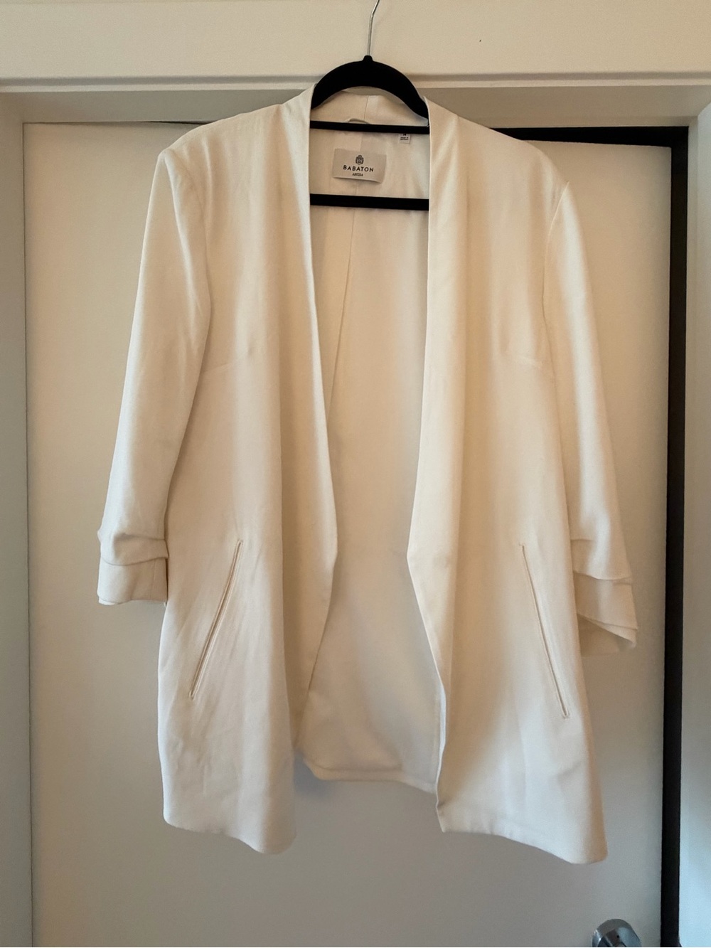 Aritzia Power Blazer - Mirror Crepe in Light Birch Size 14 NWOT